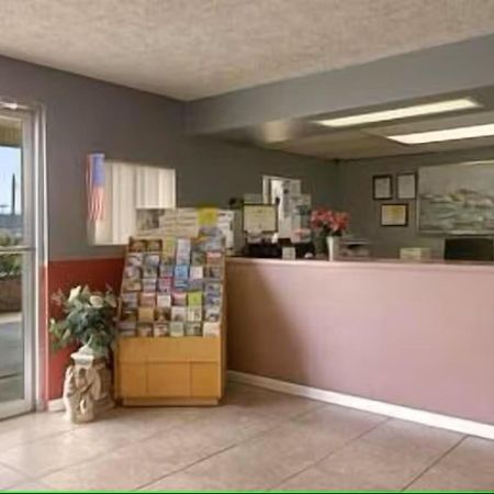 Regal Inn Guntersville By Oyo Hwy 431 Interior photo